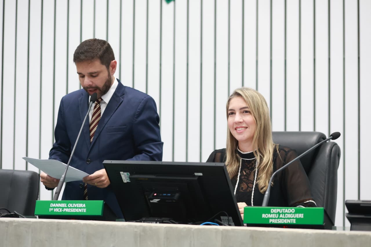 A leitura das matérias foi feita pelo deputado Júlio César Filho (PT)