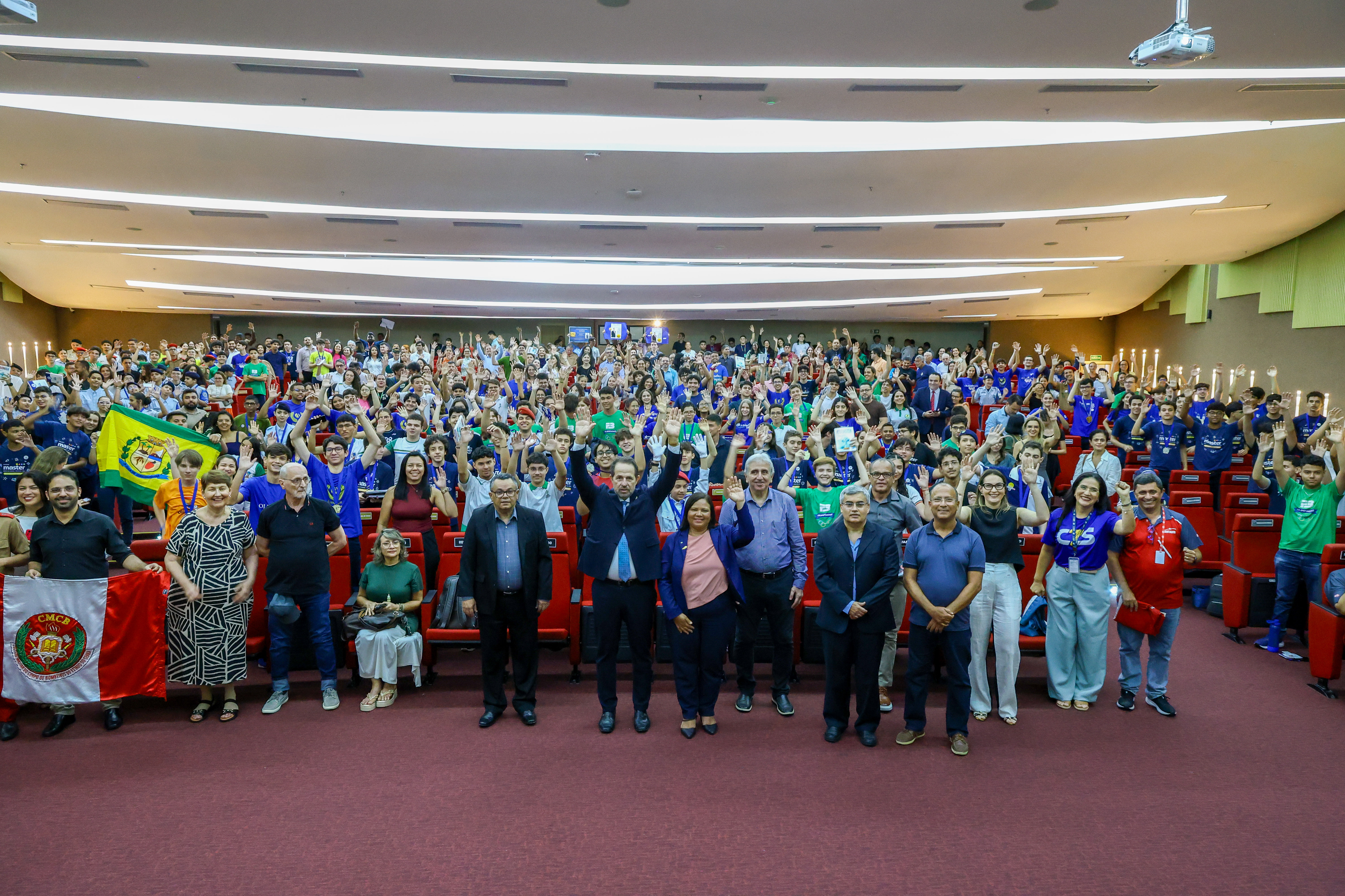 Participantes de Olimpíadas de Química são premiados em cerimônia na Alece