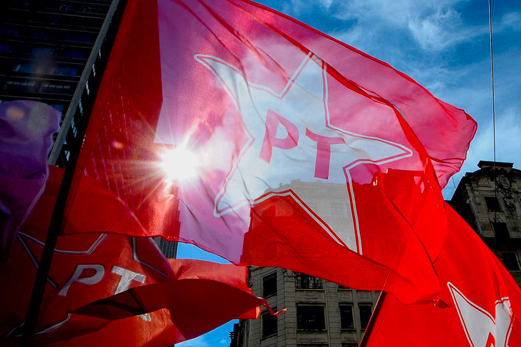 Partido dos Trabalhadores comemora 46 anos de fundação em sessão solene na Alece