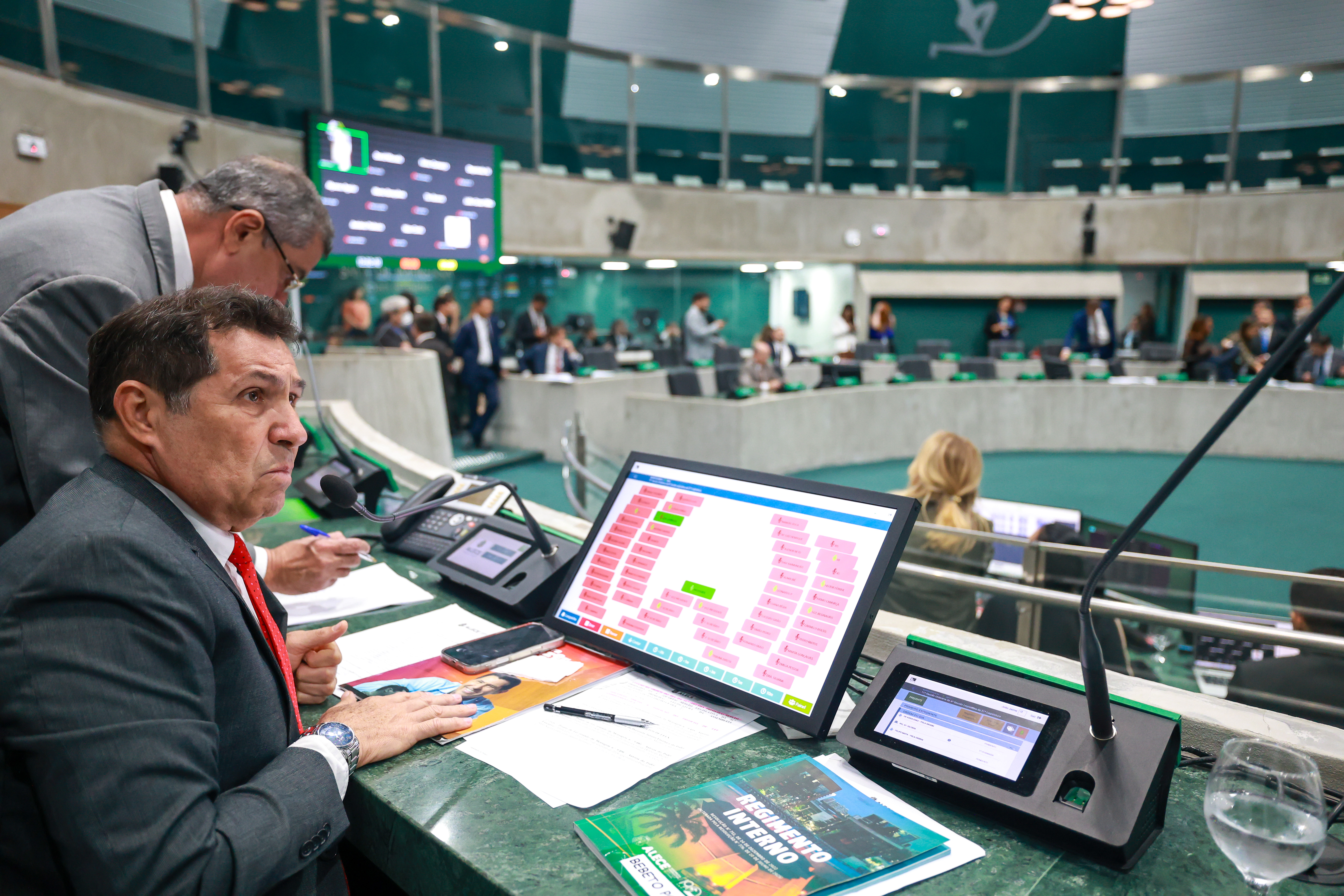 Votação ocorreu durante a sessão plenária desta terça