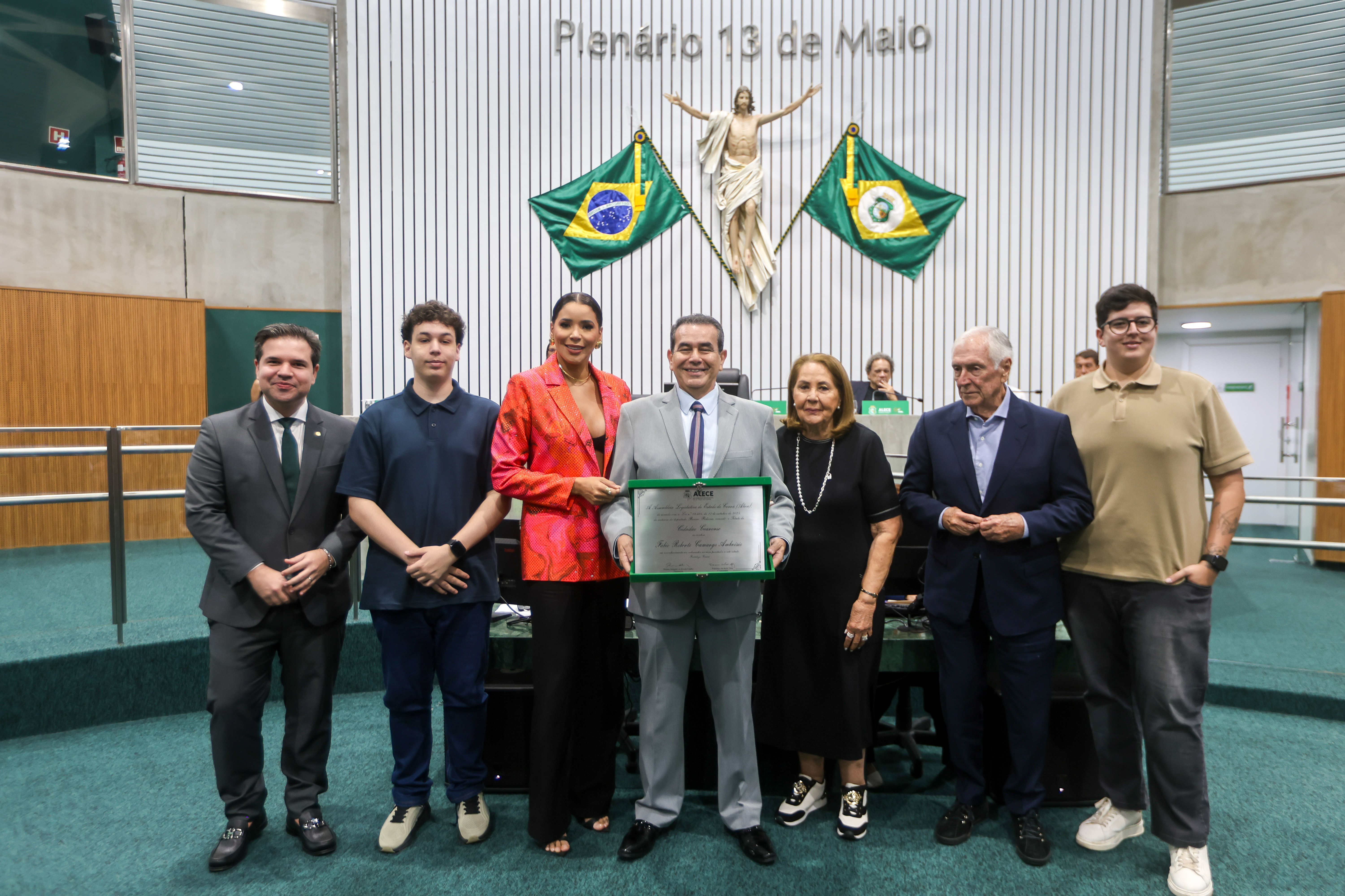 Entrega do Título ocorreu na manhã desta sexta-feira (13/03)