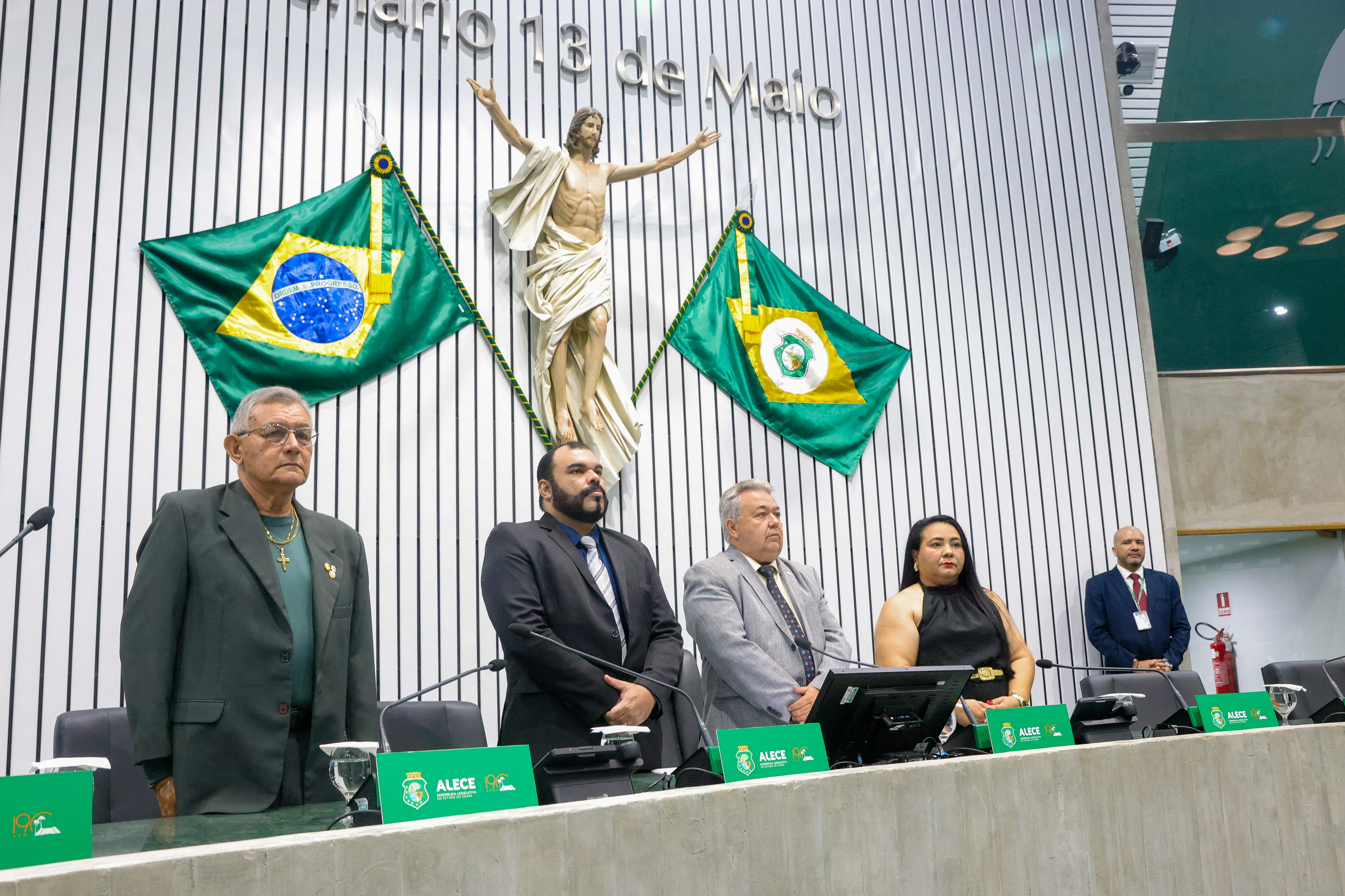 Debate sobre reconhecimento de detetives particulares marca homenagem na Alece