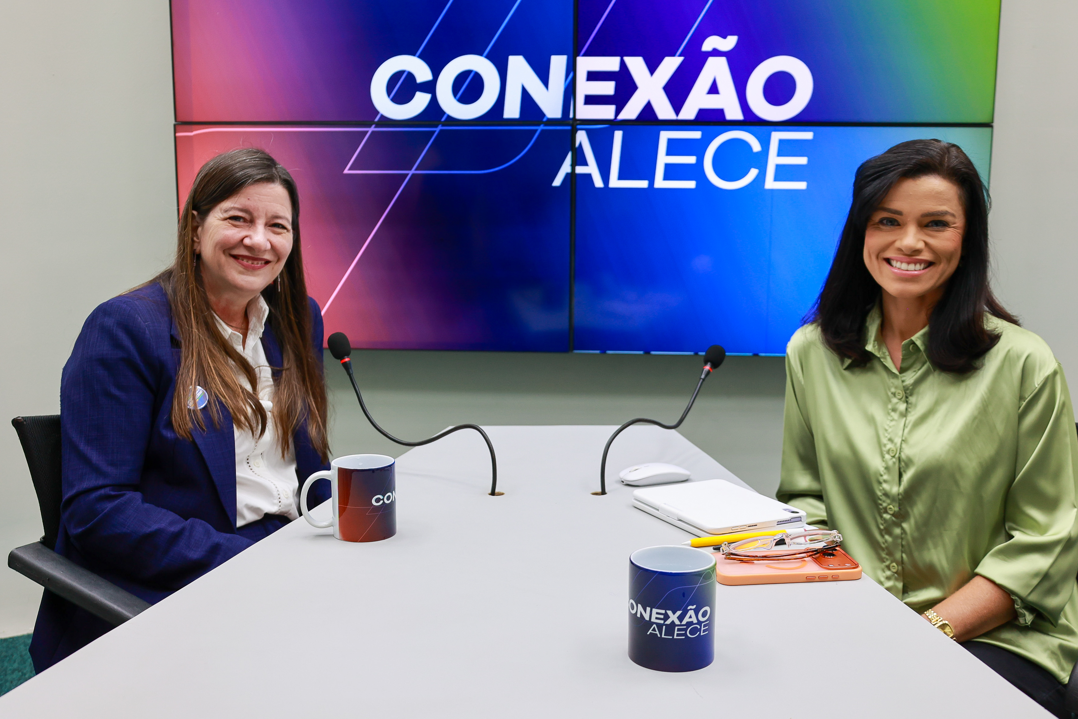 Lia Gomes defende educação como ferramenta de combate à violência contra a mulher no Conexão Alece
