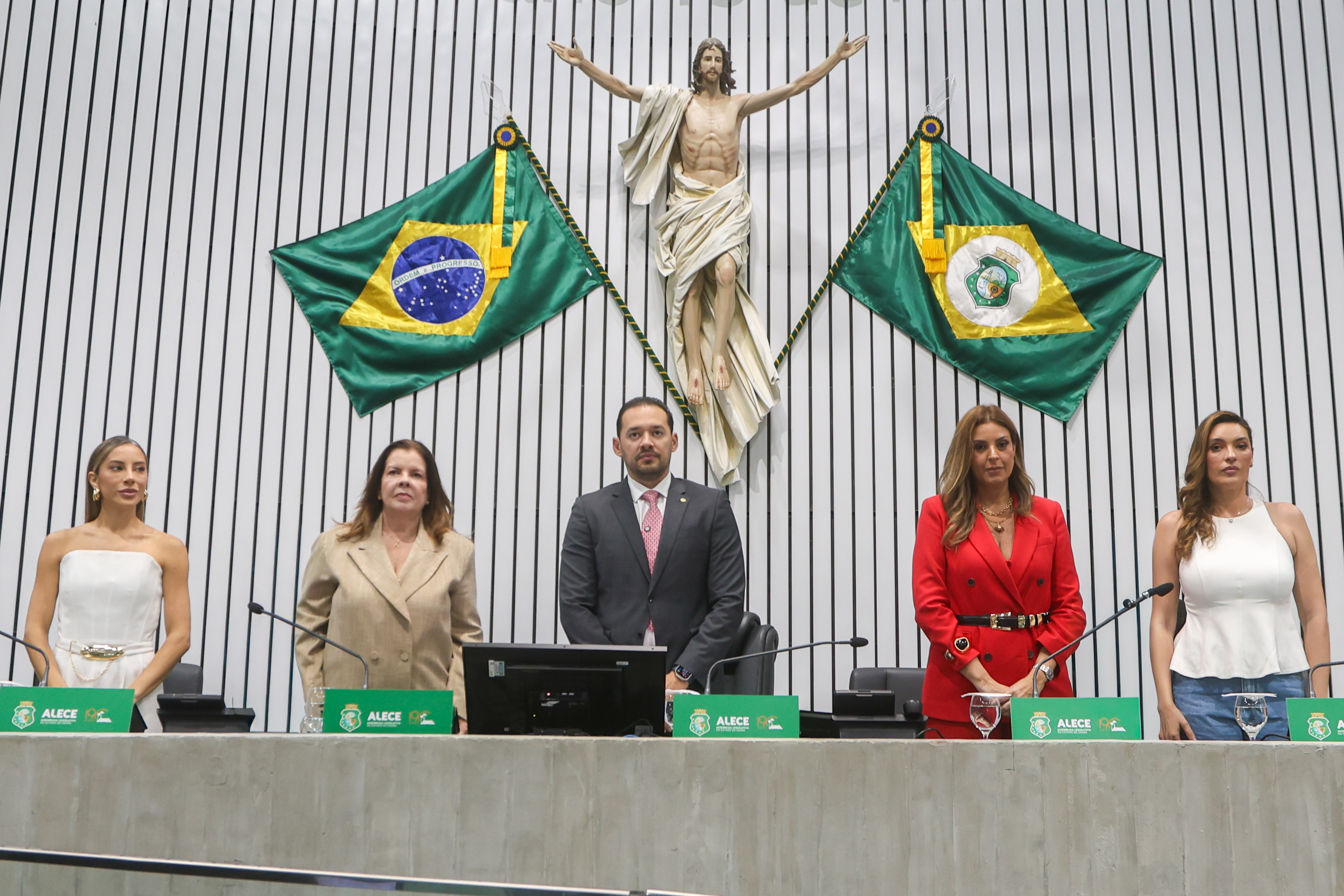 As homenageadas representam a importância da força feminina