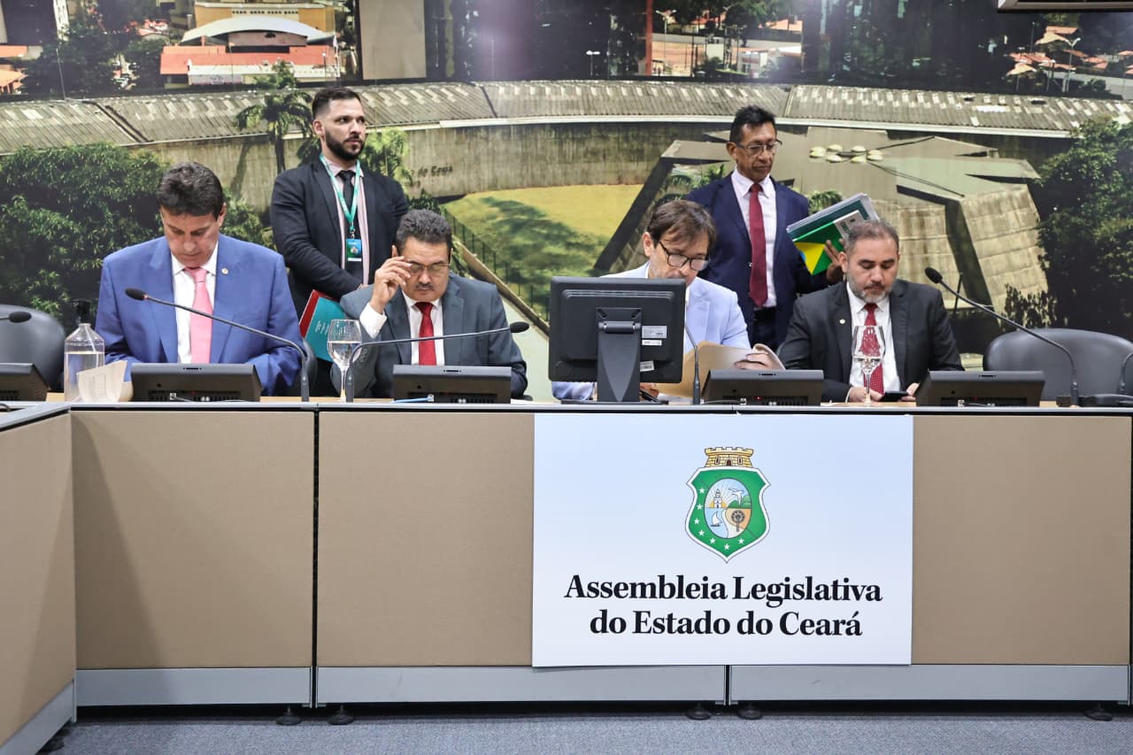 Comissão de Educação aprova dez projetos de parlamentares nesta quarta