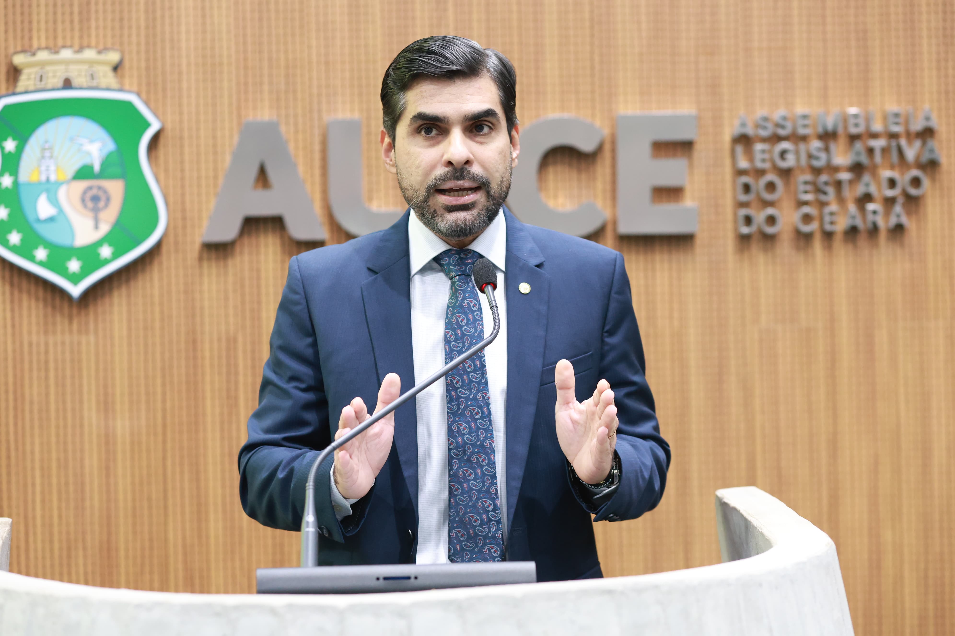 Deputado Queiroz Filho (PSDB)