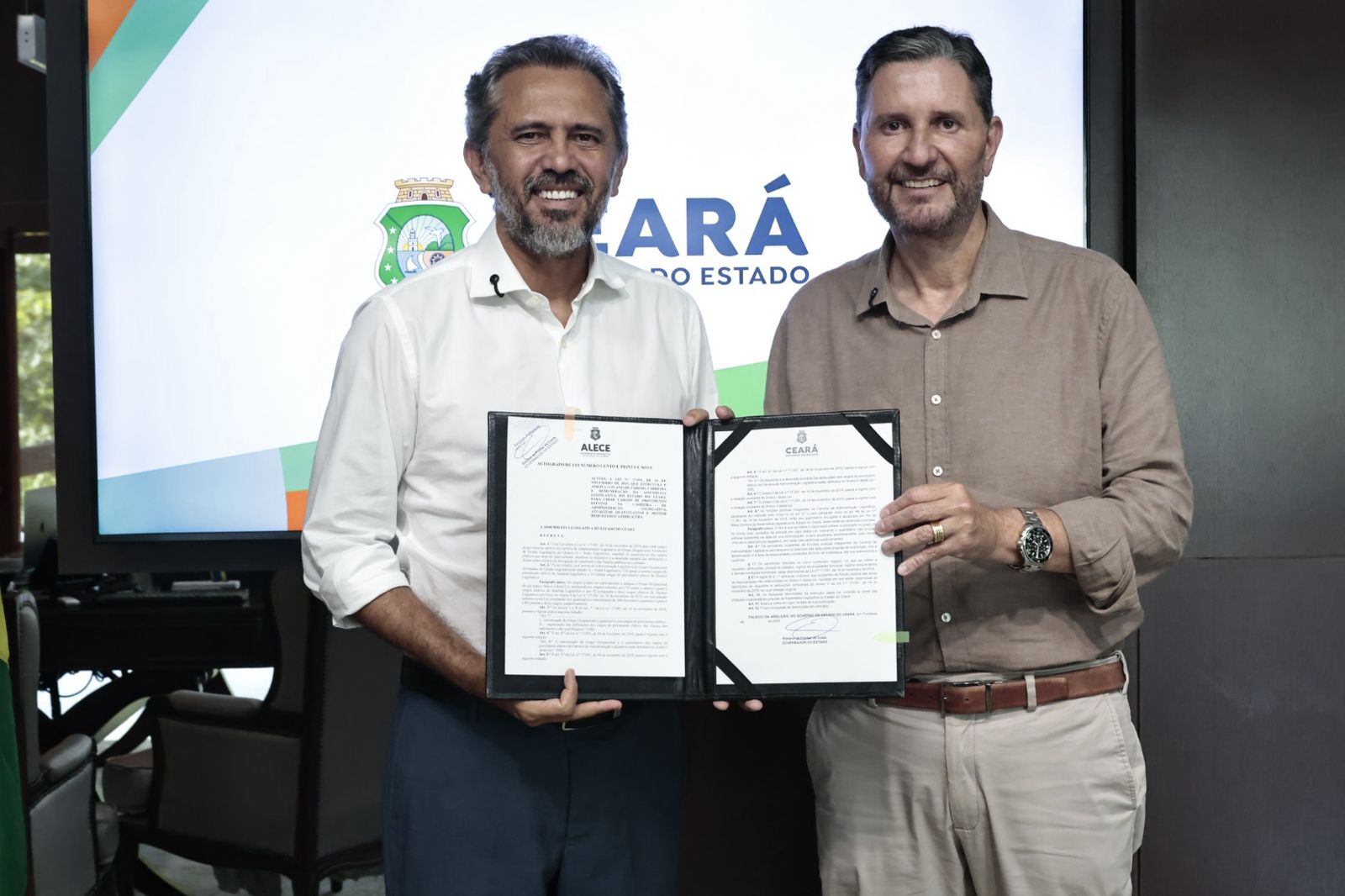 Sancionada lei que cria vagas de concurso da Alece