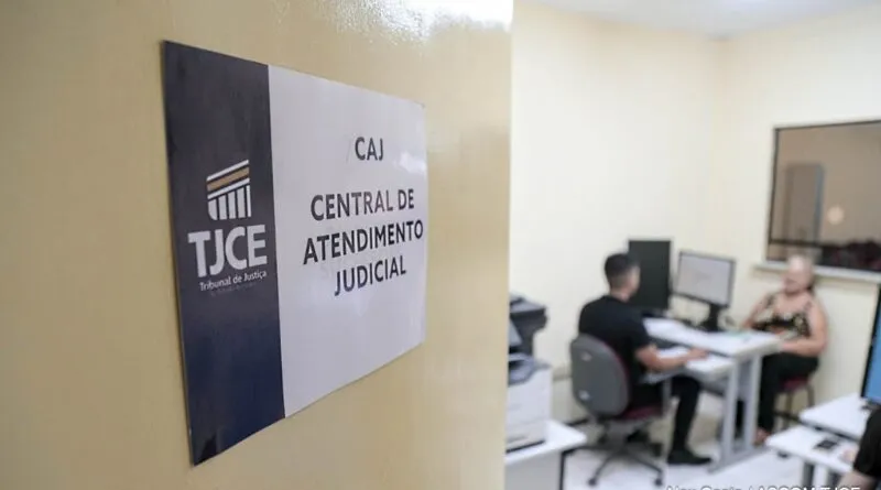 Alece presta homenagem a projeto do TJCE de ampliação do acesso à Justiça