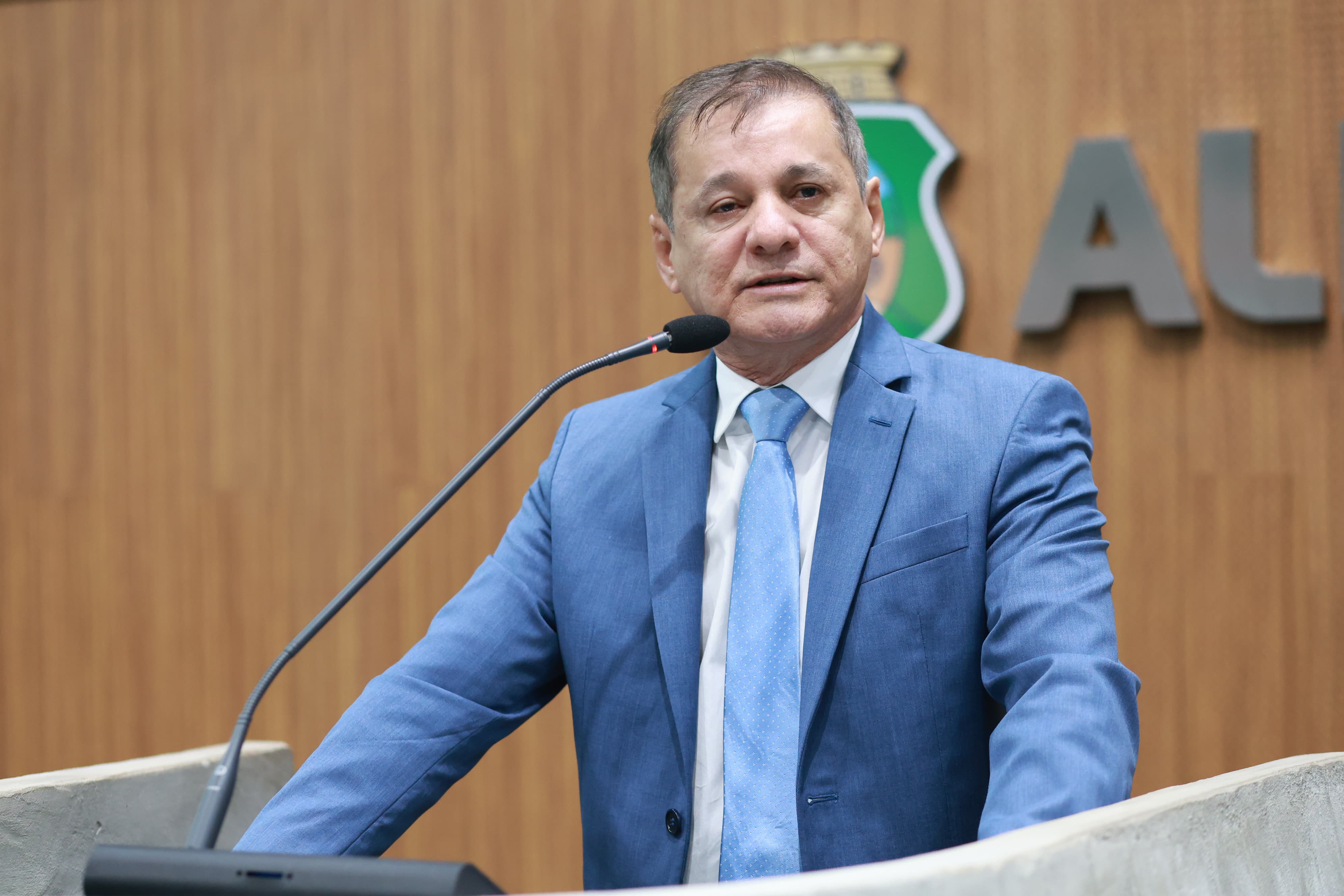 Deputado Firmo Camurça (PSD)