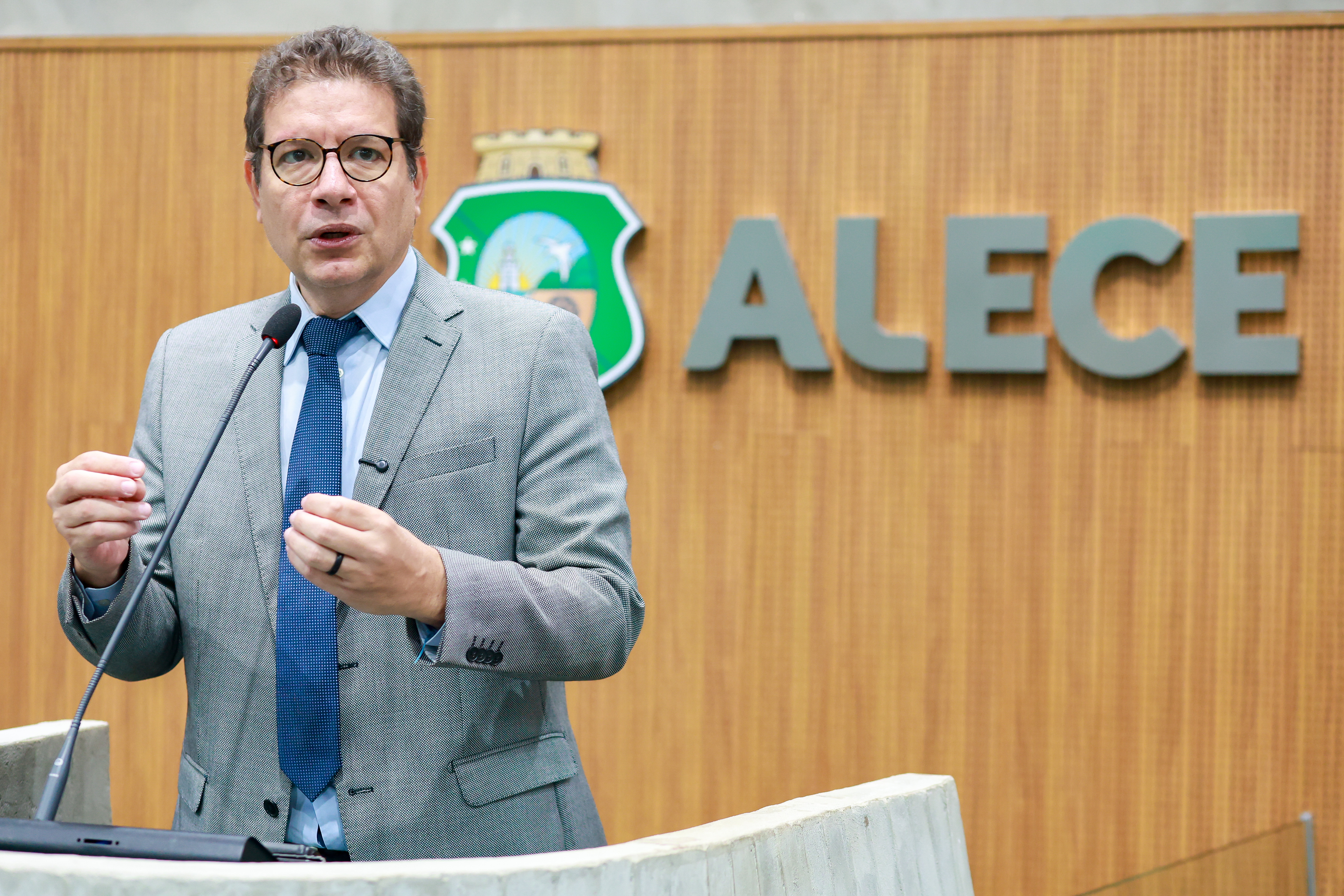 Renato Roseno pede razoabilidade diplomática na recepção de delegações nos EUA