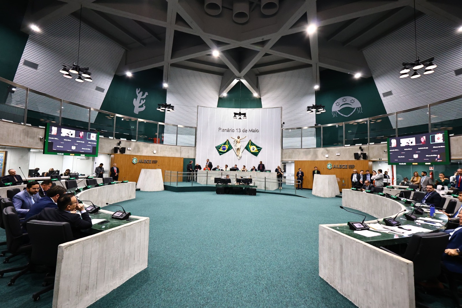 Gestão da Mesa Diretora da Alece chega a 500 dias com Parlamento aberto e a serviço do povo