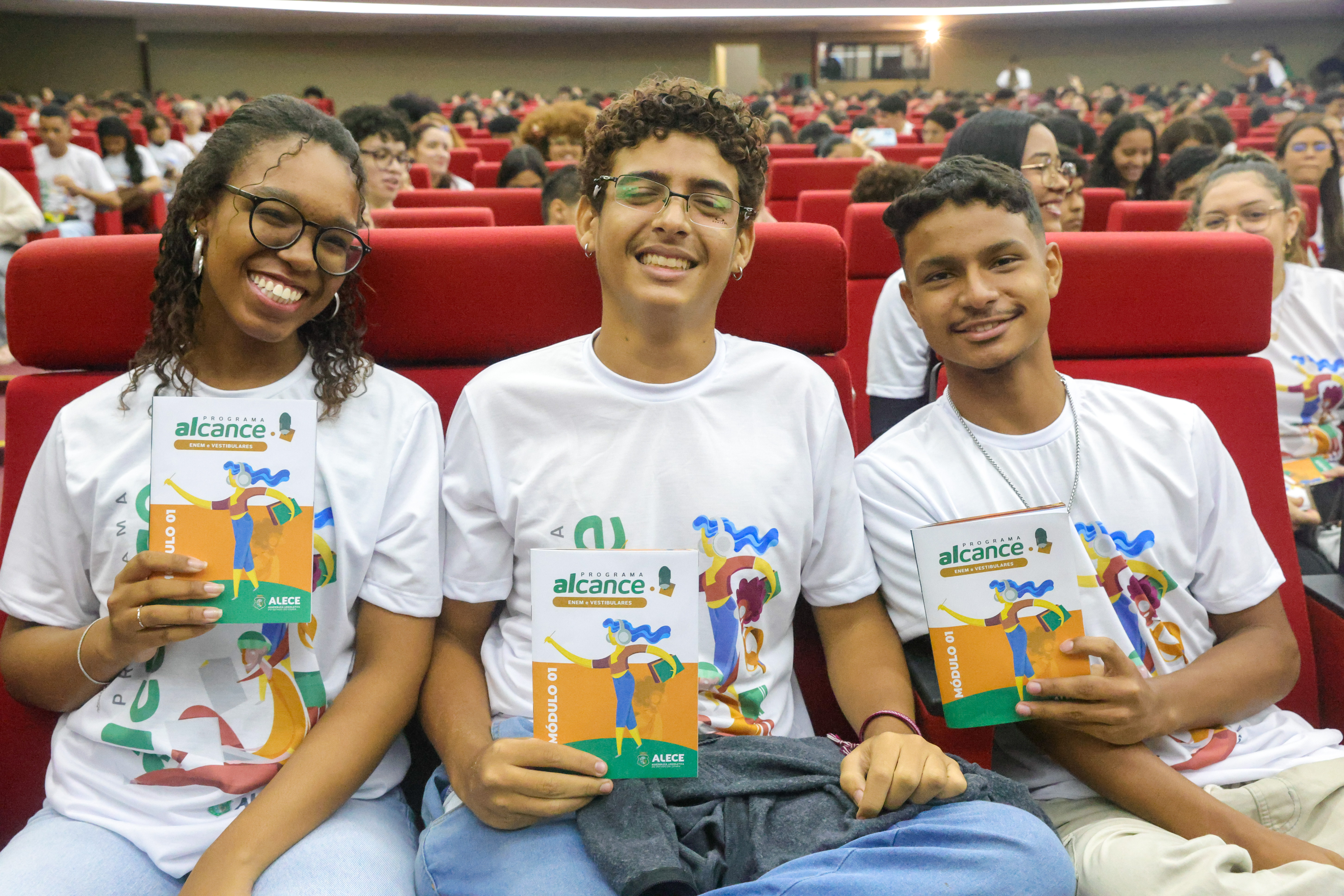 As aulas de preparação para o Enem e outros vestibulares ocorrem todos os sábados em Fortaleza e em diversos núcleos no Interior