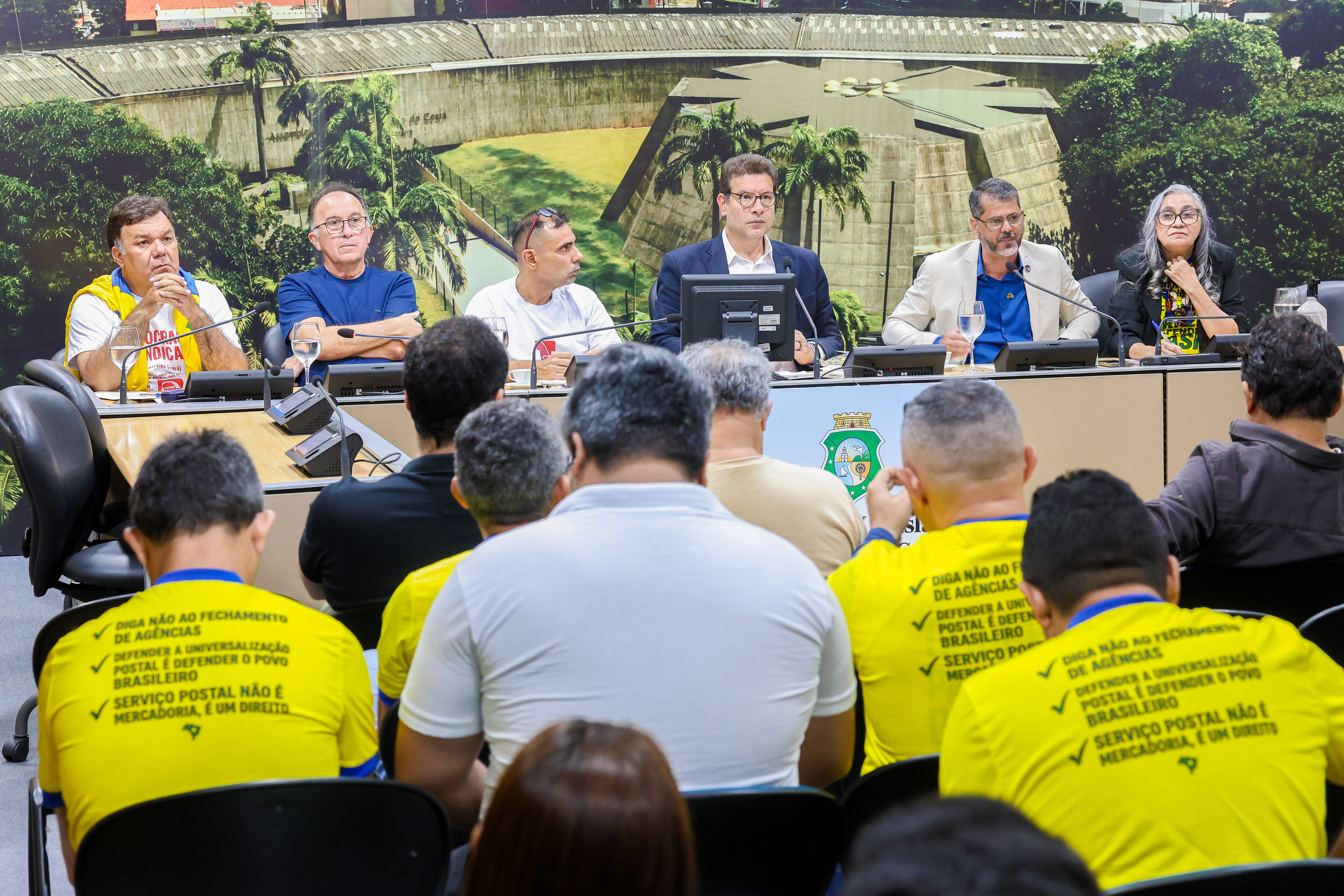 Impacto do plano de reestruturação dos Correios é debatido em audiência pública na Alece