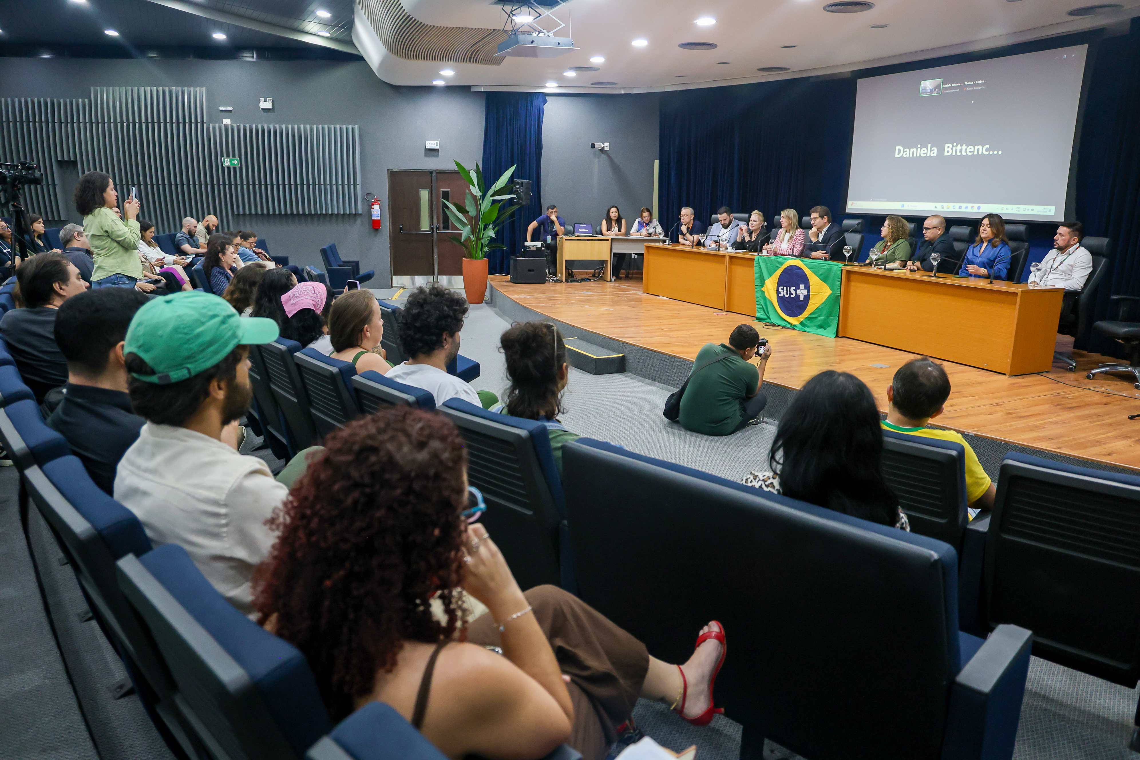 Nova regulamentação da cannabis medicinal é debatida em audiência pública na Alece