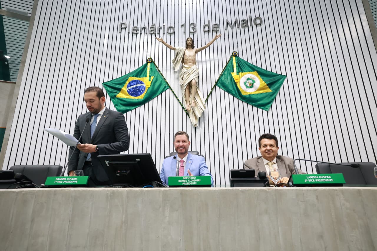 Onze proposições de parlamentares iniciam tramitação na Alece nesta quarta