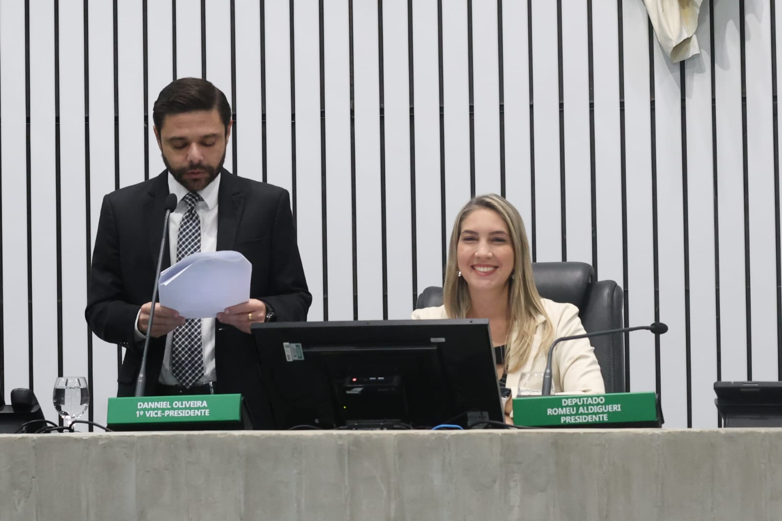 Onze proposições de parlamentares iniciam tramitação na Alece nesta terça-feira