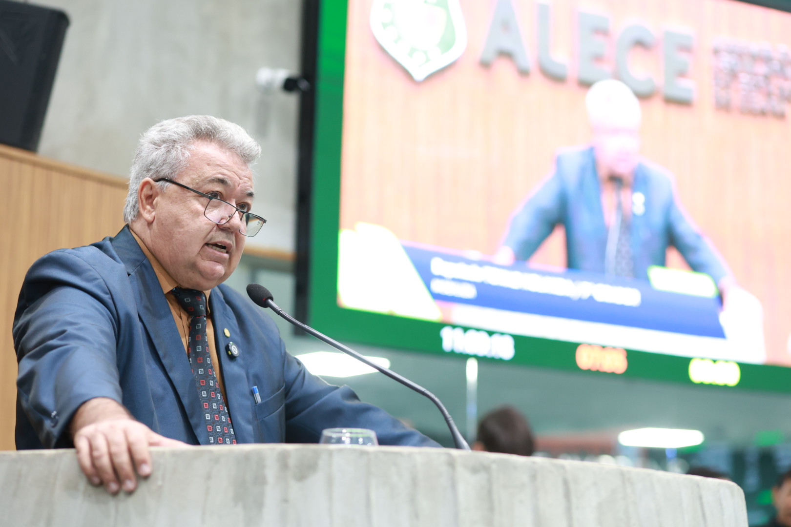 Tomaz Holanda agradece à Prefeitura demandas atendidas no Jardim Castelão