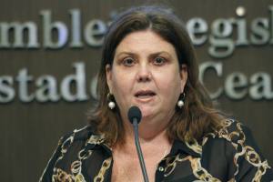 Dep. Fernanda Pessoa (PR)