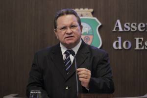 Dep. Roberto Mesquita (PV)