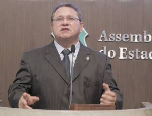 Dep. Roberto Mesquita (PV)