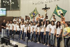 Alunos visitam a AL-CE