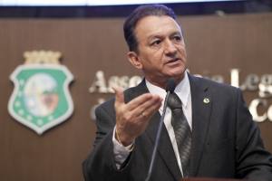 Deputado Ferreira Aragão (PDT)